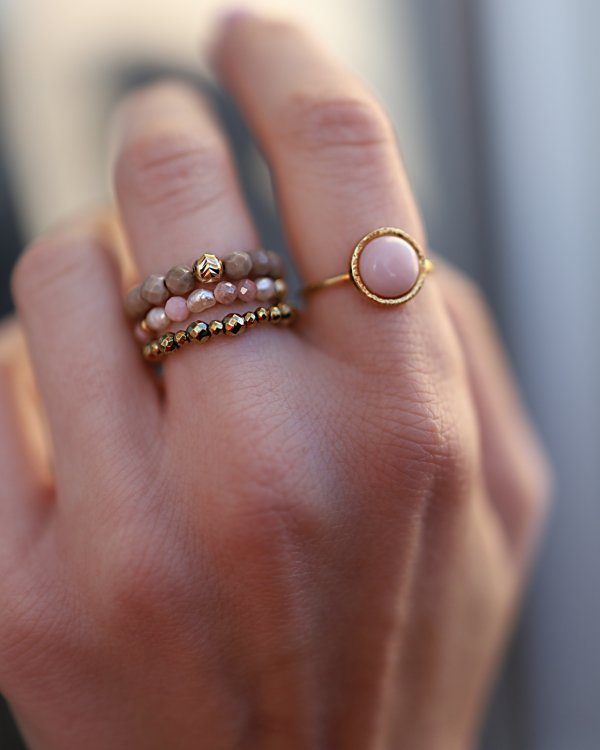 Minimalistyczny pierścionek z Opalem